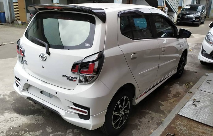 Penampakan Toyota Agya dan Daihatsu  Ayla  2021 