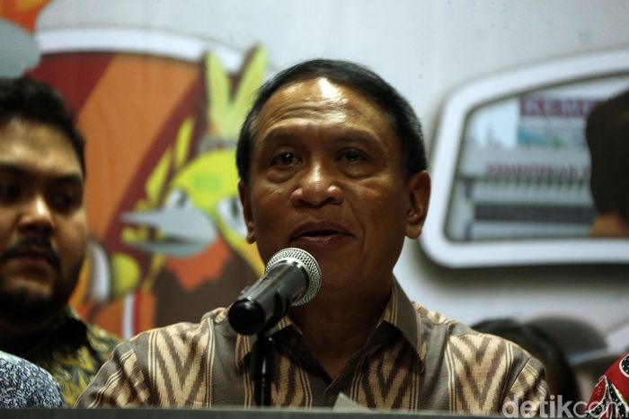 Soal Penanganan Corona, Menpora Serahkan ke Cabor Masing-masing Menpora Zainudin Amali gelar rapat dengan para operator liga terkait virus corona. Menpora menyerahkan kebijakan penanggulangan corona kepada cabor masing-masing.