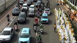 Aksi Tolak Nuklir di Depan DPR