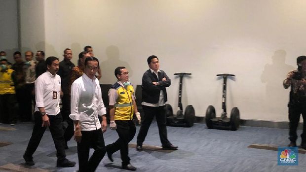 Jokowi Bentuk Tim Reaksi Cepat Lawan Corona, Gandeng Intel