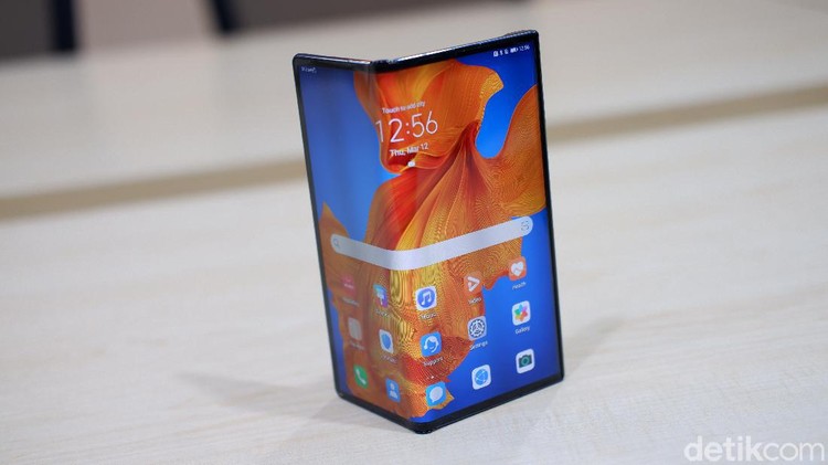 Huawei Mate XS