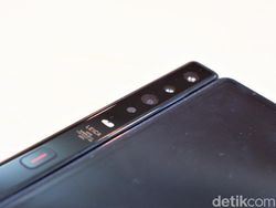 Menggenggam Ponsel Sultan Harga Rp 38 Juta dari Huawei