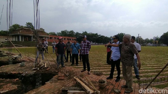 Alun-alun Kejaksan Cirebon