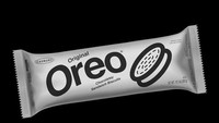 Siapa yang suka Oreo? Pasti banyak sekali yang menyukainya. Kemasan dari biskuit rasa cookies and cream ini biasanya berwarna biru terang, namun sekarang hanyalah hitam dan putih. Gimana menurut kalian? Foto: Istimewa