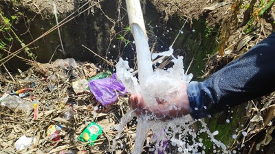 Penampakan Air Susu dari Sumur Bor di Gowa
