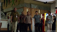 Sejauh ini, olahraga yang sudah menegaskan berhenti adalah Indonesian Basketball League (IBL). Formula E yang dijadwalkan bergulir bulan Juni pun memilih diundur.