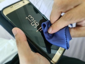 Lawan Corona, Samsung Besut Layanan Bersih-bersih Gadget