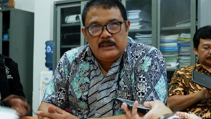 Sekretaris Dinas Pendidikan Kota Bandung Cucu Saputra
