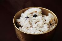 4 Etika Makan yang Berlaku di Korea, Apa Saja?