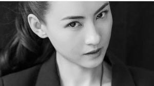 Gaya Artis Cantik yang Diusir dari Pesawat karena Berantem dengan Pramugari