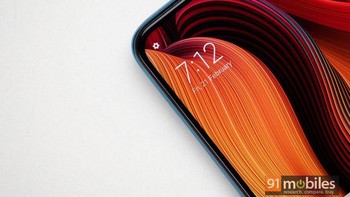 Mengusung punch hole di tengah, terdapat kamera 16 MP di sana. Foto: 91Mobiles