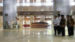 Tangkal Corona, Jokowi Pantau Sterilisasi Masjid Istiqlal