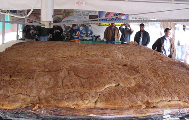 Wow! Inilah Rekor Sandwich Terpanjang hingga Termahal di Dunia