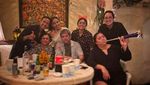 Momen Seru Thalita Latief Bersama Keluarga dan Teman Saat Makan Bareng