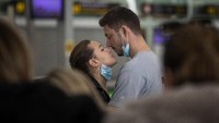 Sementara itu, jumlah pasien virus Corona yang dinyatakan sembuh secara global dilaporkan mencapai 67.003 orang dengan mendasarkan pada laporan Johns Hopkins University di Amerika Serikat. Jumlah ini tidak terkonfirmasi secara pasti, karena tidak semua negara melaporkan jumlah pasien sembuh di wilayahnya.