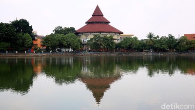 Ncang-Ncing  Nyak-Babe, Setu Babakan Ditutup Sementara
