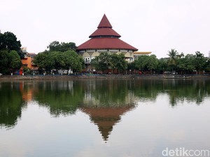Anggota DPRD Gelar Resepsi Anak di Setu Babakan, Pagi sampai Jam 12 Malam