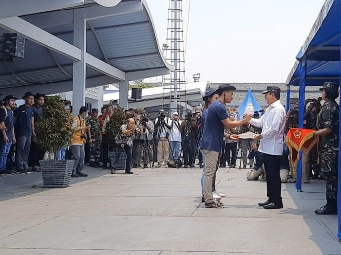Menkes Berikan Sertifikat Sehat ke 188 WNI ABK Kapal Pesiar World Dream