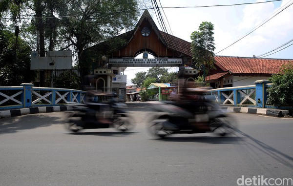 Kebijakan penutupan tempat wisata yang dikelola pemprov itu pun diungkapkan oleh Anies pada sore hari ini di Balaikota DKI Jakarta. Kebijakan penutupan tempat wisata yang dikelola pemprov itu pun diungkapkan oleh Anies pada sore hari ini di Balaikota DKI Jakarta.