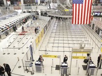 Kebakaran di Bandara JFK New York, 9 Orang Luka-Ratusan Dievakuasi