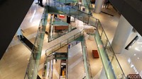 Mal Grand Indonesia siang ini sepi, tak seperti biasanya di akhir pekan seperti ini. Foto: Soraya Novika/detikcom