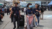 Sebelumnya, para ABK itu terdiri dari 172 laki-laki dan 16 perempuan, telah menyelesaikan proses observasi sejak Jumat (28/2) hingga Jumat (13/3) atau selama 14 hari di Pulau Sebaru Kecil. 