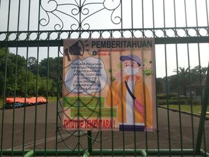 Penampakan Monas Mati Suri Usai Ditutup karena Corona