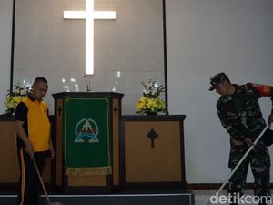 Tangkal Corona, Polisi Banjar dan Tasik Turun Gelar Aksi Bersih-Bersih