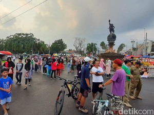 Corona Merebak, Warga Cilacap Tetap Ramaikan CFD