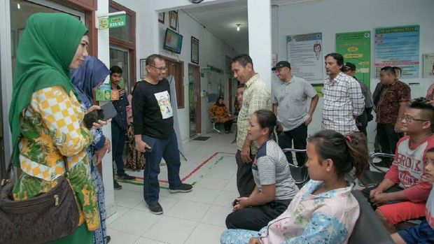 Akhyar saat cek pelayanan puskesmas di Medan