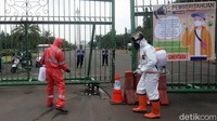 Sementara itu diketahui Monumen Nasional (Monas) jadi salah satu objek wisata yang ditutup sementara waktu guna mencegah penyebaran virus corona.