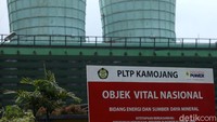 Bicara mengenai PLTP Kamojang berarti tak boleh melewatkan asal mula ditemukannya sumber panas bumi di kawasan tersebut. Sumber panas bumi di kawasan itu diketahui pertama kali ditemukan oleh Belanda pada tahun 1918.