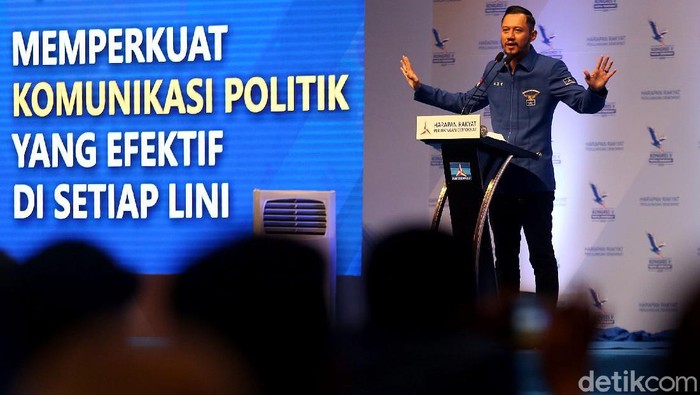 Agus Harimurti Yudhoyono (AHY) resmi menjadi Ketum Partai Demokrat 2020-2025. Ia menggantikan ayah kandungnya, Susilo Bambang Yudhoyono (SBY).