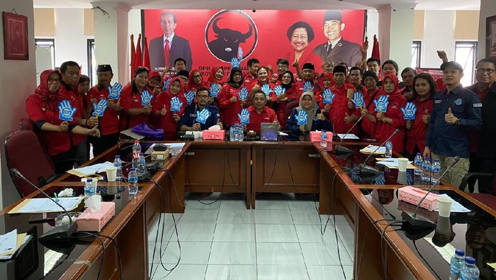 PDIP bekerja sama dengan BNN Tes Urine Calon Ketua PAC Jakarta