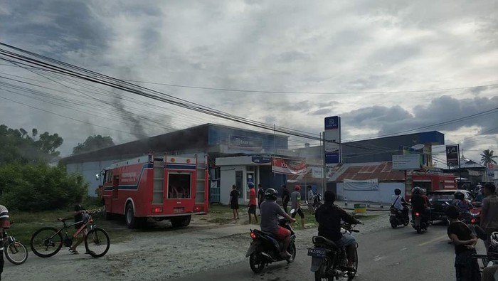 Kantor Bank di Ampana Sulteng Dilempar Molotov, Polisi Turun Tangan