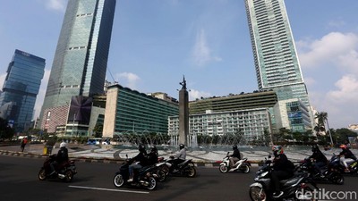 Begini Suasana di Bundaran HI Tanpa Car Free Day