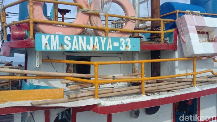 KM Sanjaya 33