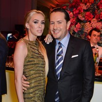 Mantan suami sang sosialita itu bahkan mengaku bisa menjadi gelandangan setelah diusir dari rumahnya. Mereka membuat seorang miliuner jadi gelandangan hari ini. Mereka mengusir saya dari rumahku di Belgravia. Tentu hal tersebut tidak menyenangkan saat rumah indahmu diambil. Aku bisa tidur di jalanan malam ini dengan virus Corona, walaupun aku seorang miliuner, ungkap pria 28 tahun itu. Foto: Getty Images/Florian Seefried