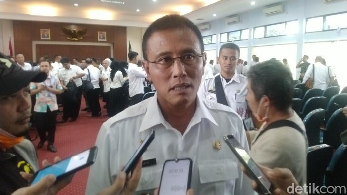 Bupati Ciamis Herdiat Sunarya
