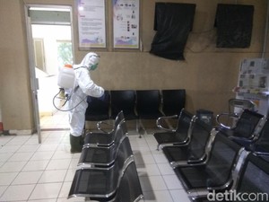 Cegah Corona, Kantor Pelayanan Publik di Cimahi Disemprot Disinfektan