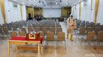 Gereja Altar Filadelfia Disemprot Disinfektan