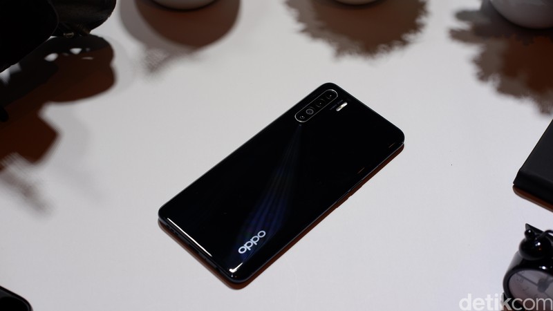 Oppo Reno3