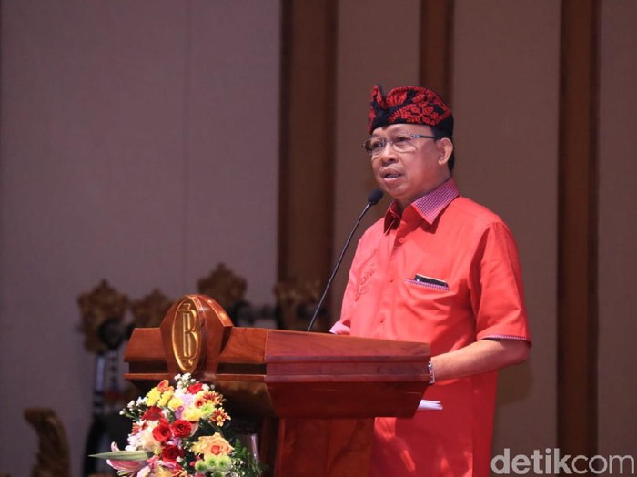 Penjelasan Koster Soal Suap Suapan Satu Sendok Di Acara Pdip Bali