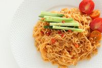 Bikin Roti Tawar Isi Mie, Wanita Ini Dibully Netizen