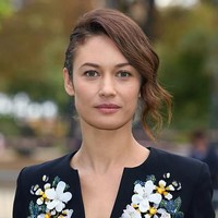 Wanita bernama lengkap Olga Kostyantynivna Kurylenko sempat berperan sebagai Bond Girl dalam film James Bond ke-22, Quantum of Solace. Dalam film yang dirilis pada tahun 2008 itu, Olga beradu akting dengan pemeran James Bond, Daniel Craig. Foto: Getty Images