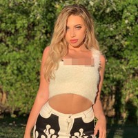 Ava juga disebut melakukan sesuatu yang berbahaya atau bisa berisiko terkena virus corona yang mematikan.  Foto: Instagram