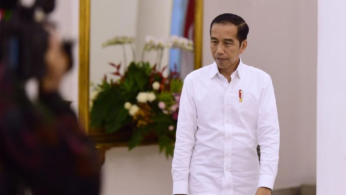Presiden Jokowi menggelar konferensi pers di Istana Bogor mengenai penanganan virus corona Covid-19.