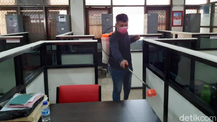 Dua Kampus Swasta Surabaya Lakukan Kuliah Online