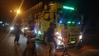 9 truk dan 7 orang yang diduga terlibat diamankan dalam operasi tersebut. Istimewa/KLHK.