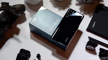 Baterai ponsel ini berkapasitas 4.025 mAh dan teknologi pengisian cepat VOOC 3.0 20W. Foto: Adi Fida Rahman/detikINET